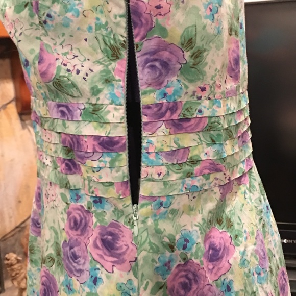 V Neck Sleeveless , Lined Made by K Studio - Picture 7 of 8